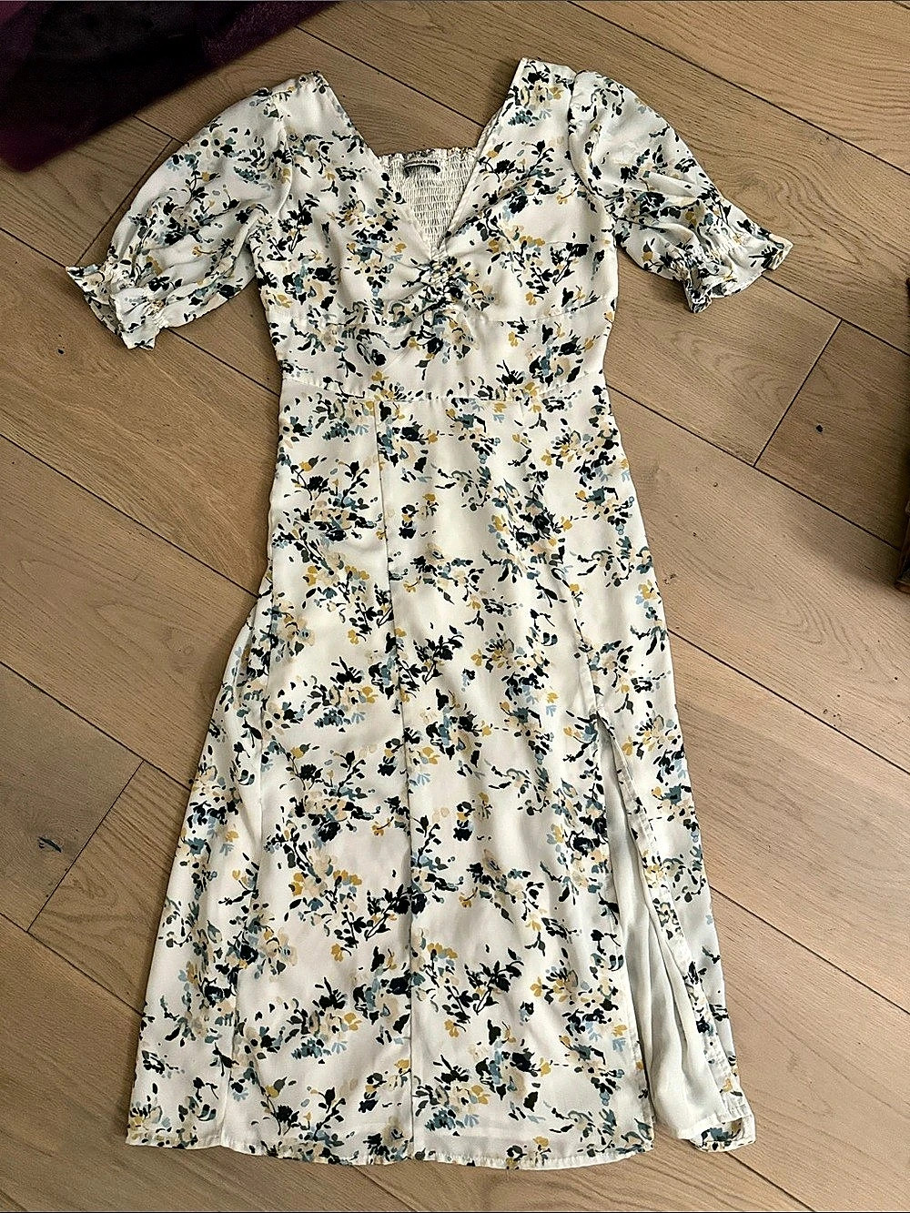 Abercrombie & Fitch Floral Maxi Dress in Cream & Blue Size xs